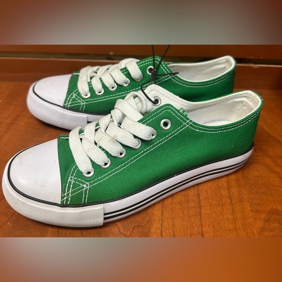 Epicstep Shoes - Green Canvas Sneakers